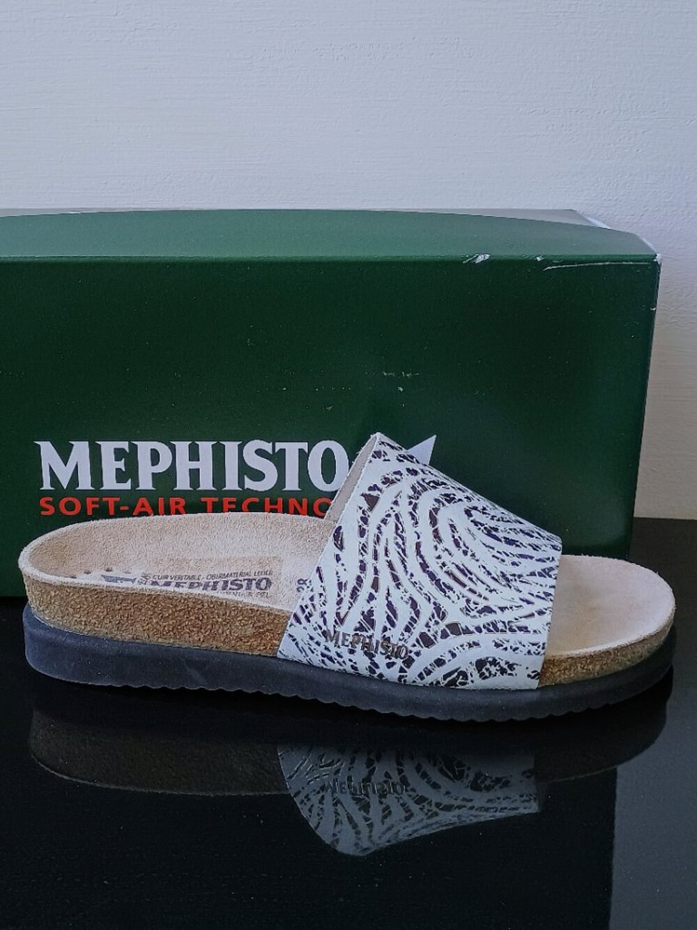 Mephisto Women Hanik Slide Sandal in Modern/Elegant Silver Petra-Made in France